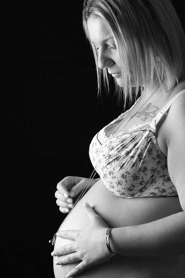 Photographe portrait Bazas Langon Marmande - Larriaut Photos - Galerie Femme Enceinte 9